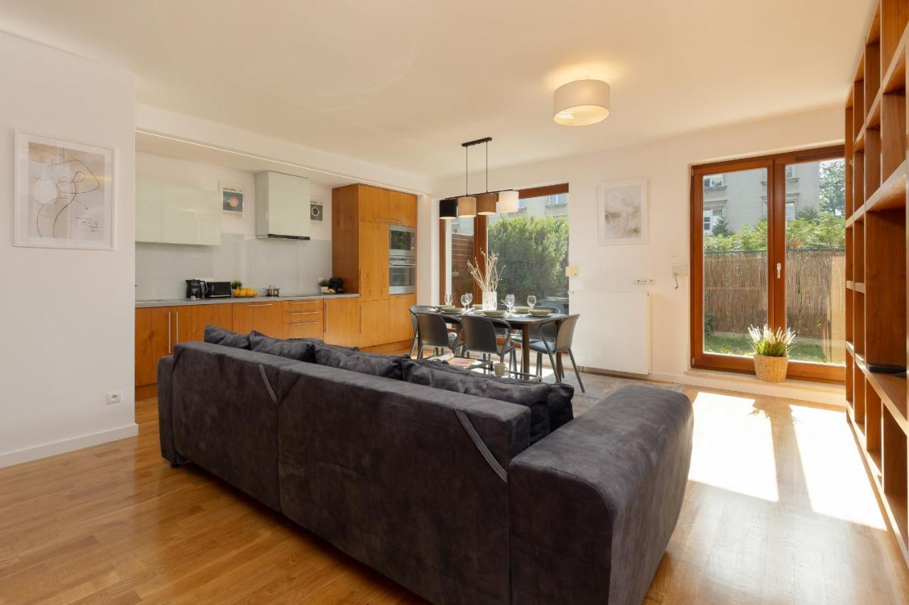 Old Mokotow Spacious Two-Bedroom Apartment By Noclegi Renters Varsovia Exterior foto
